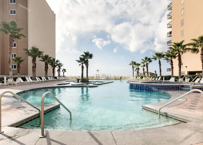 Aparthotel Crystal Tower 3*