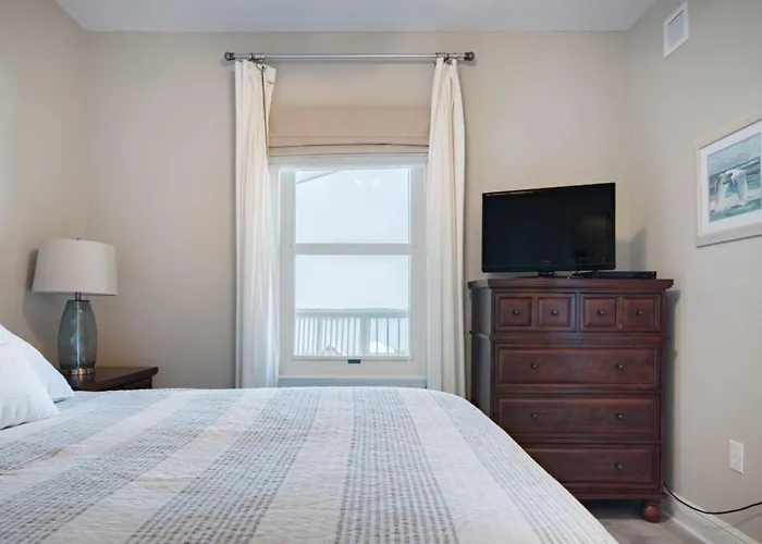 Crystal Tower Aparthotel 3*